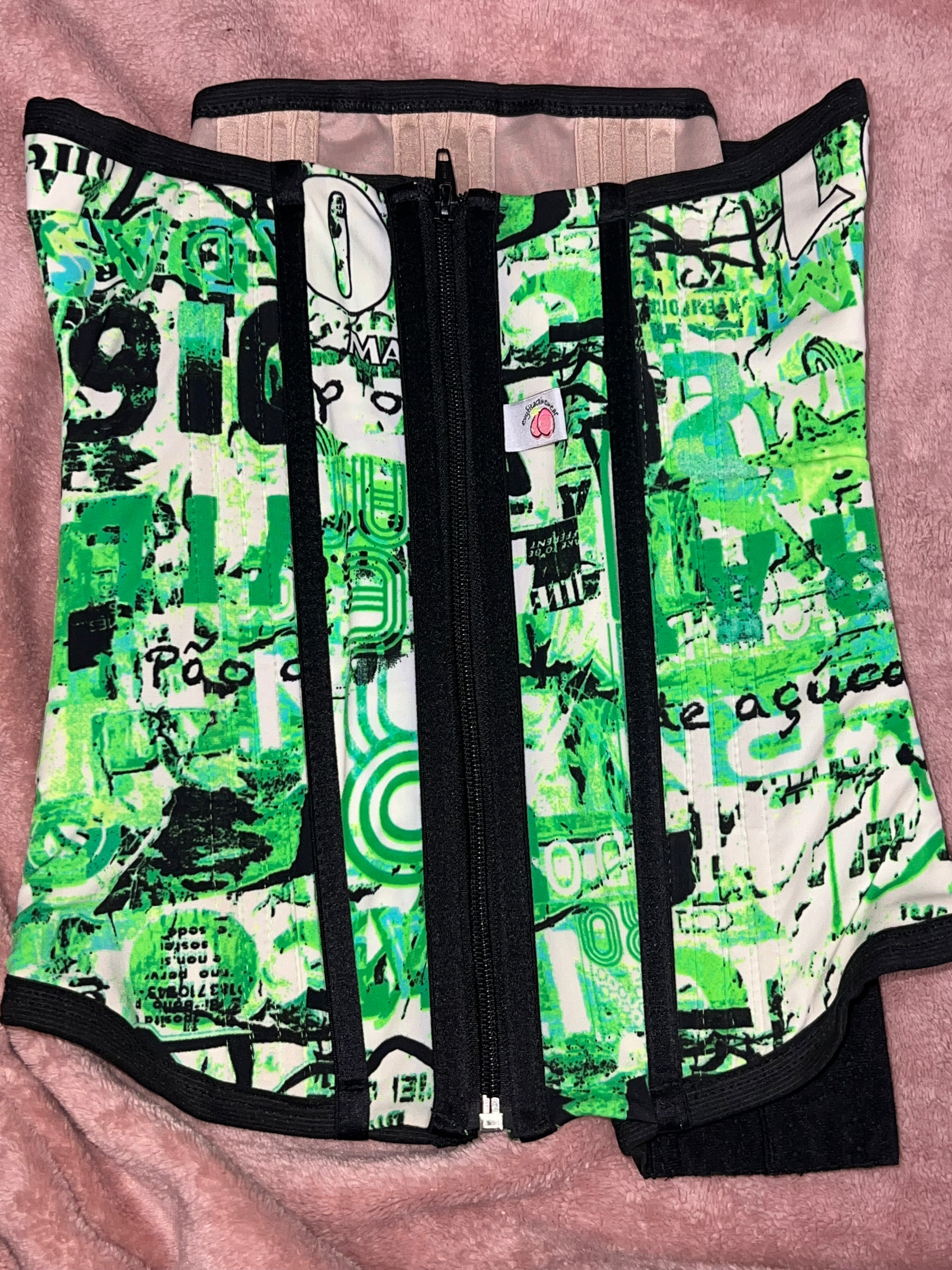 GREEN BLACK  WAIST TRAINER  (limited edition)